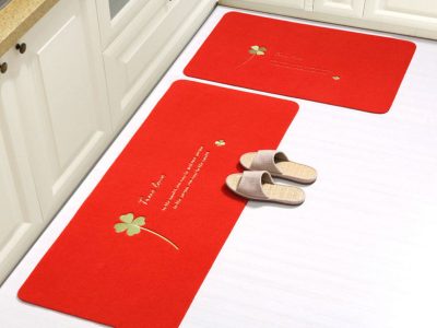 Non-slip absorbent carpet