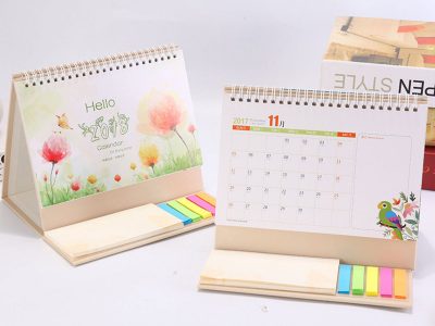 Desk calendar with Memo stickers