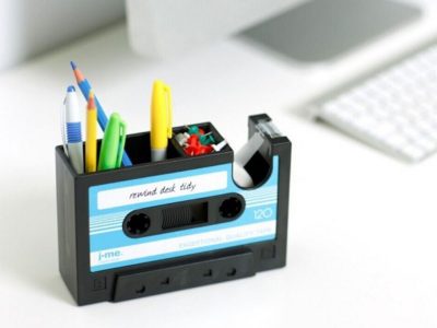 Creative cassette type pen holder